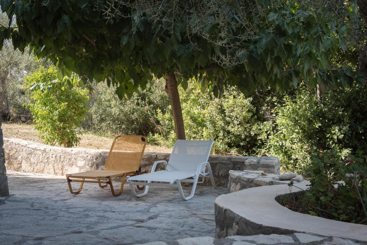 Aura Traditional Apartment Prines  Exterior photo